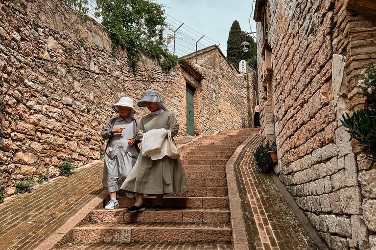 Passeggiate segrete tra i borghi umbri